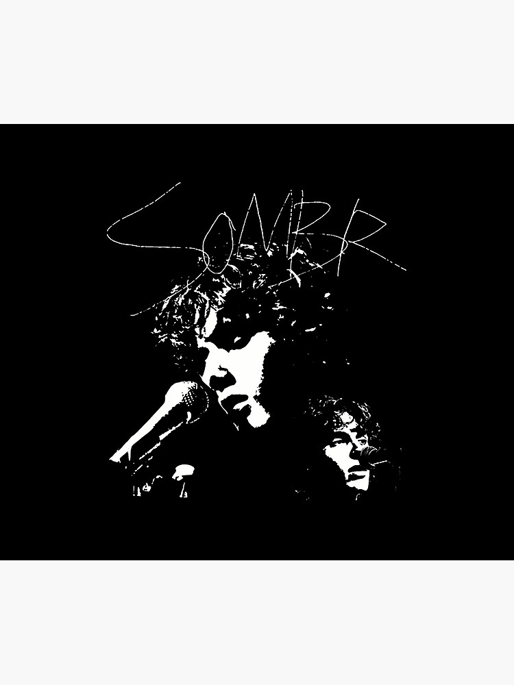 Sombr Velvet Eclipse Tapestry - Image 2