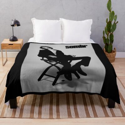 Sombr Live Tour Isenglah Throw Blanket